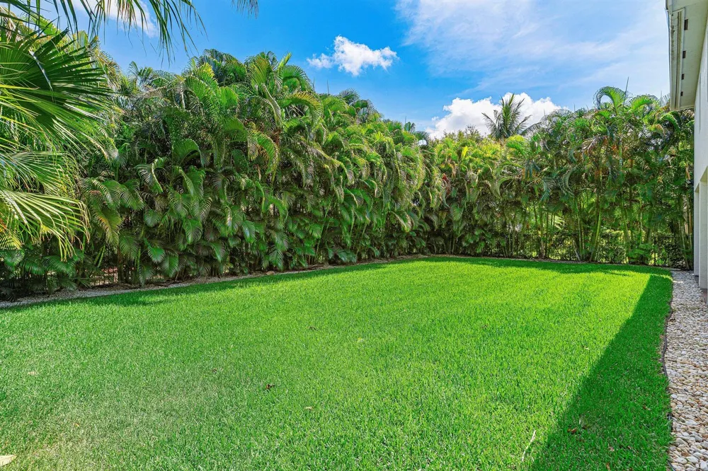 11030 Misty Ridge Way Boynton Beach, FL 33473