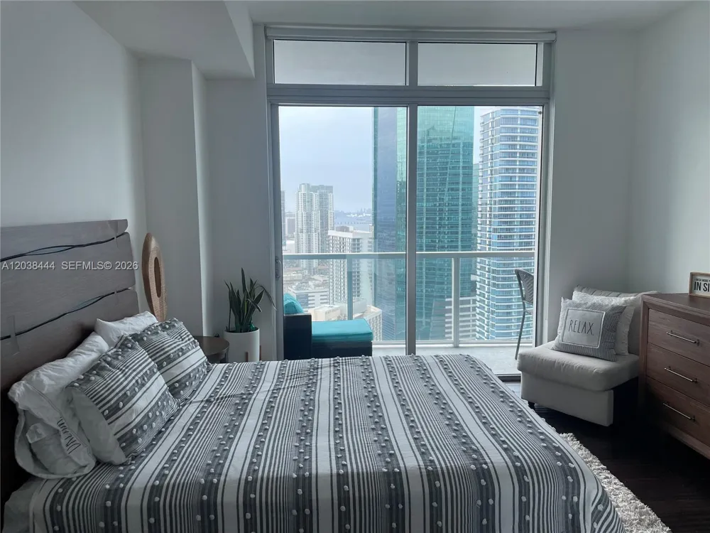 55 SE 6th St #Ph4307 Miami, FL 33131