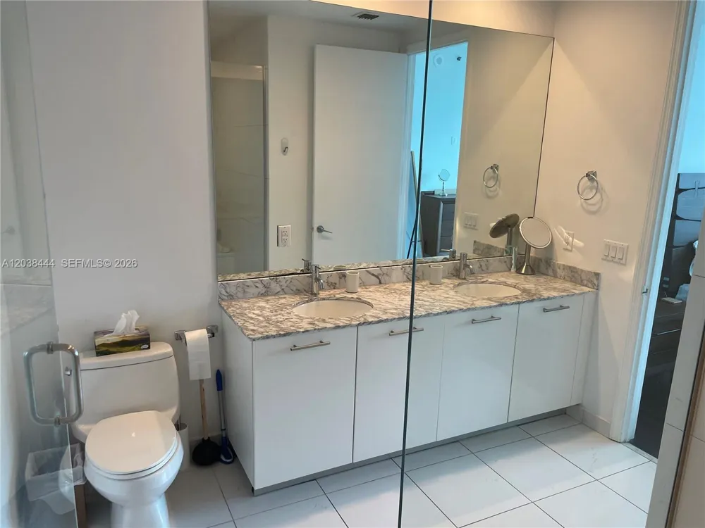 55 SE 6th St #Ph4307 Miami, FL 33131