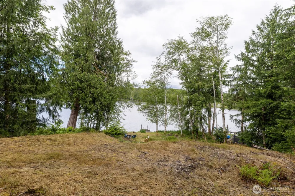 460 W Arrowhead Drive Elma, WA 98541