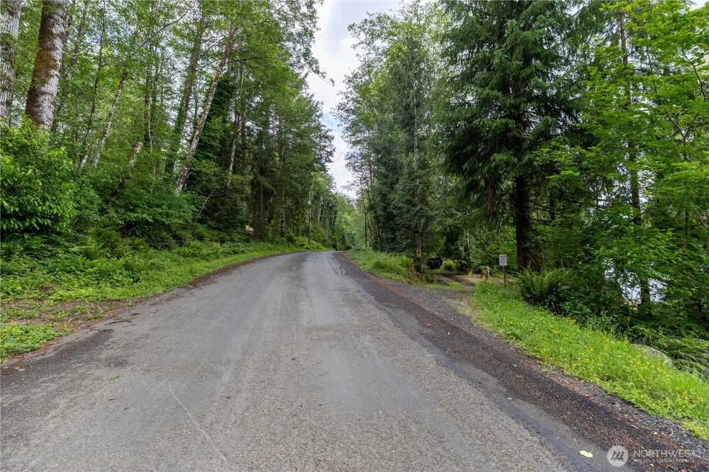 460 W Arrowhead Drive Elma, WA 98541