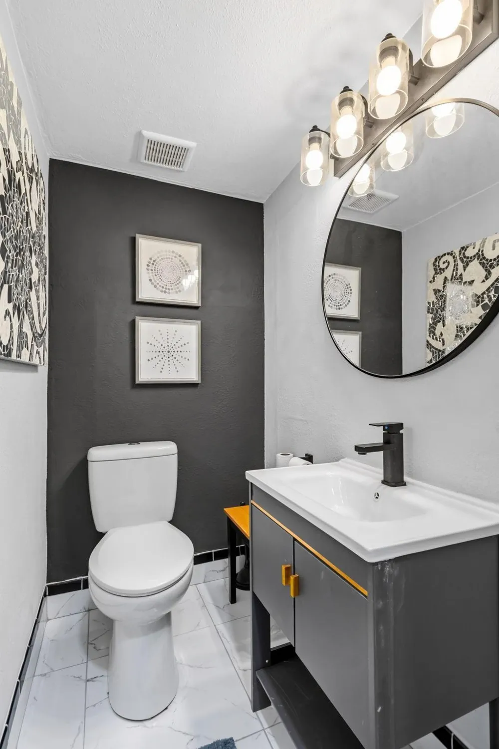 2119 Place Rebecca Lane #F8 Houston, TX 77090