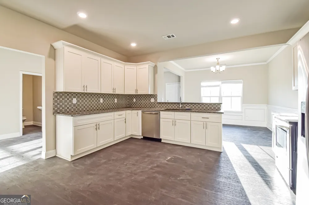 5897 Meadowview RD Rex, GA 30273