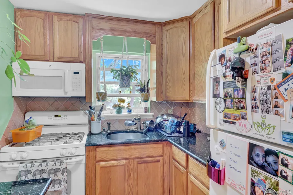 25 Glen Hollow Drive #H 37 Holtsville, NY 11742