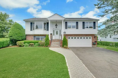 100 Neptune Avenue