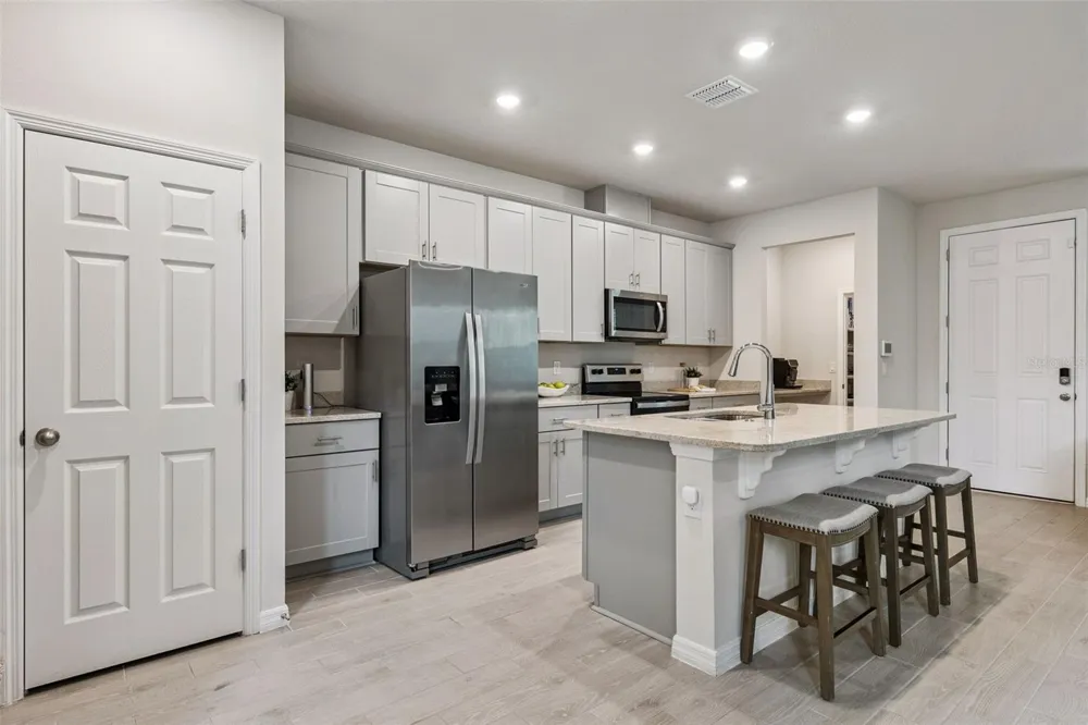 942 LEGACY WINDS WAY Casselberry, FL 32707