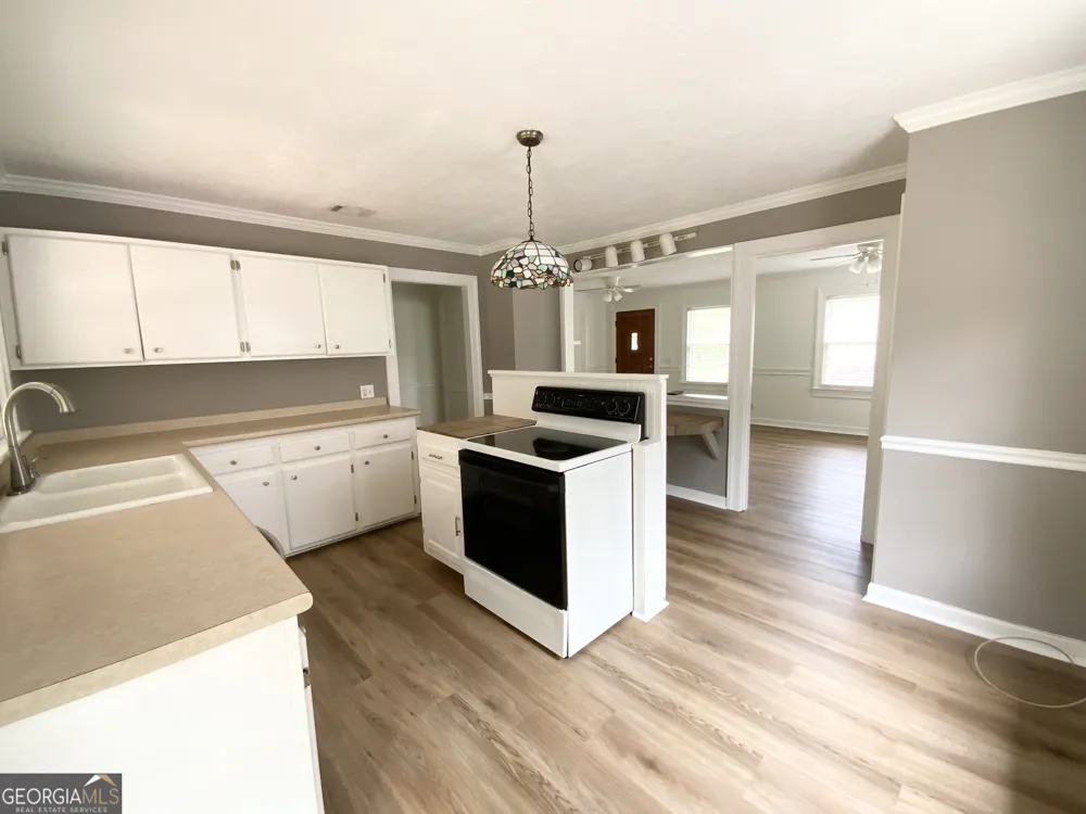 915 Cedar ST Metter, GA 30439