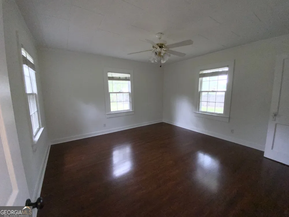 915 Cedar ST Metter, GA 30439