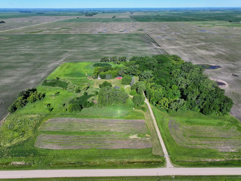 28555 810th Avenue Graceville, MN 56240