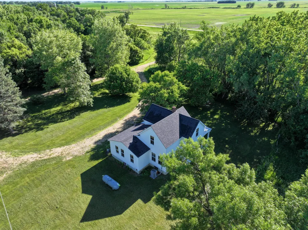 28555 810th Avenue Graceville, MN 56240