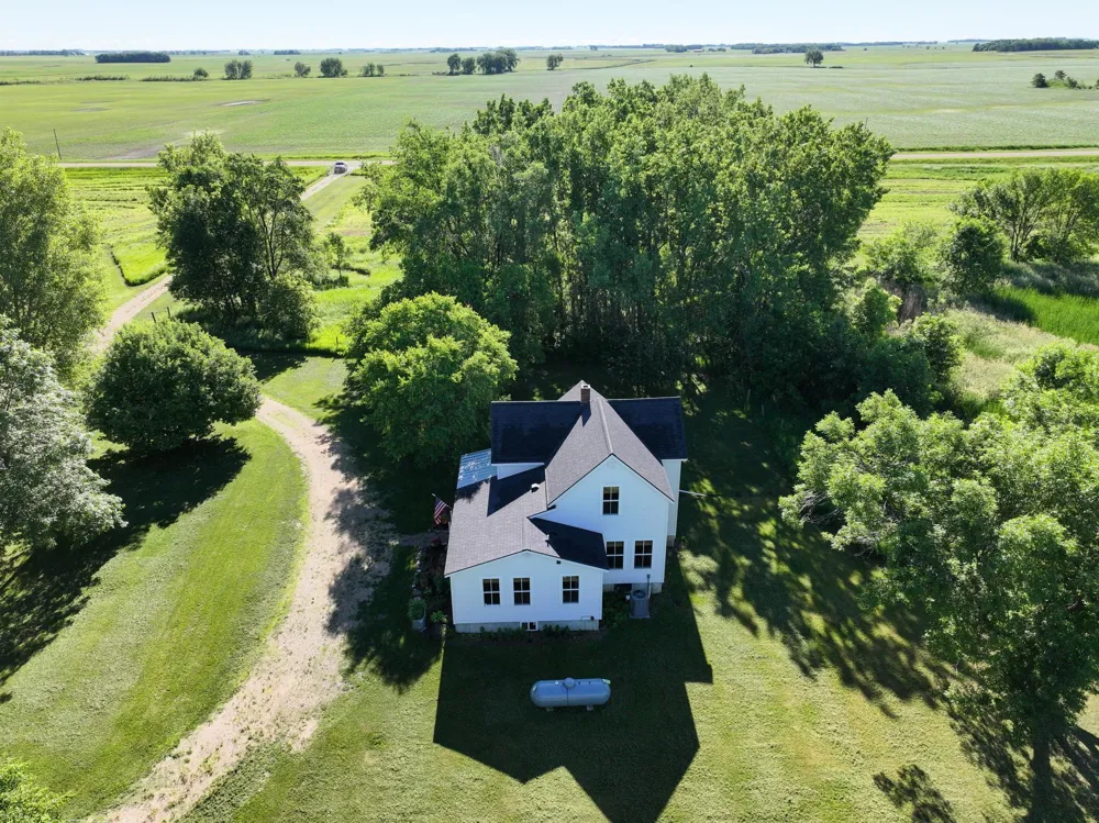 28555 810th Avenue Graceville, MN 56240