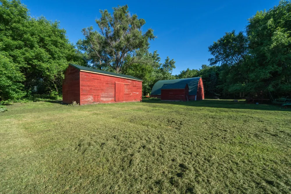 28555 810th Avenue Graceville, MN 56240