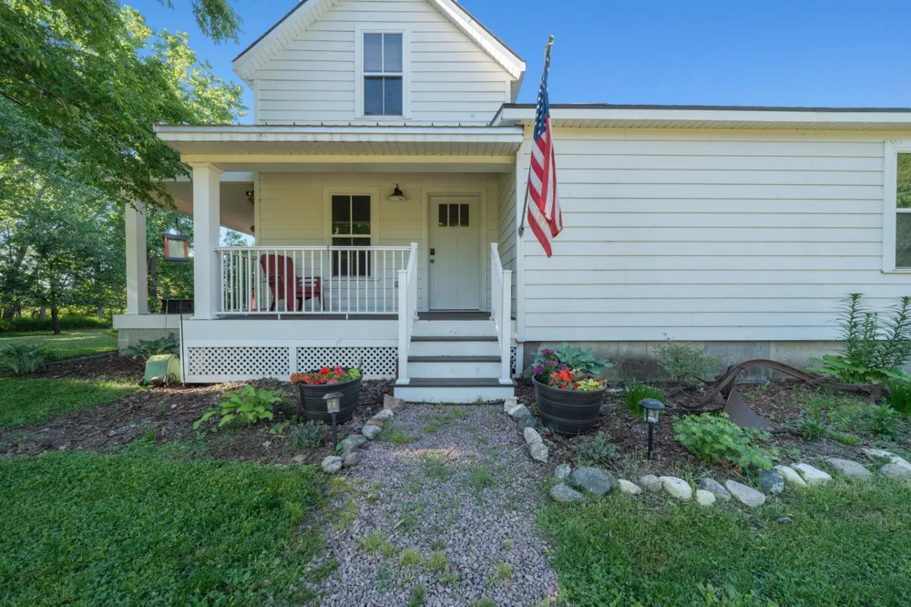 28555 810th Avenue Graceville, MN 56240