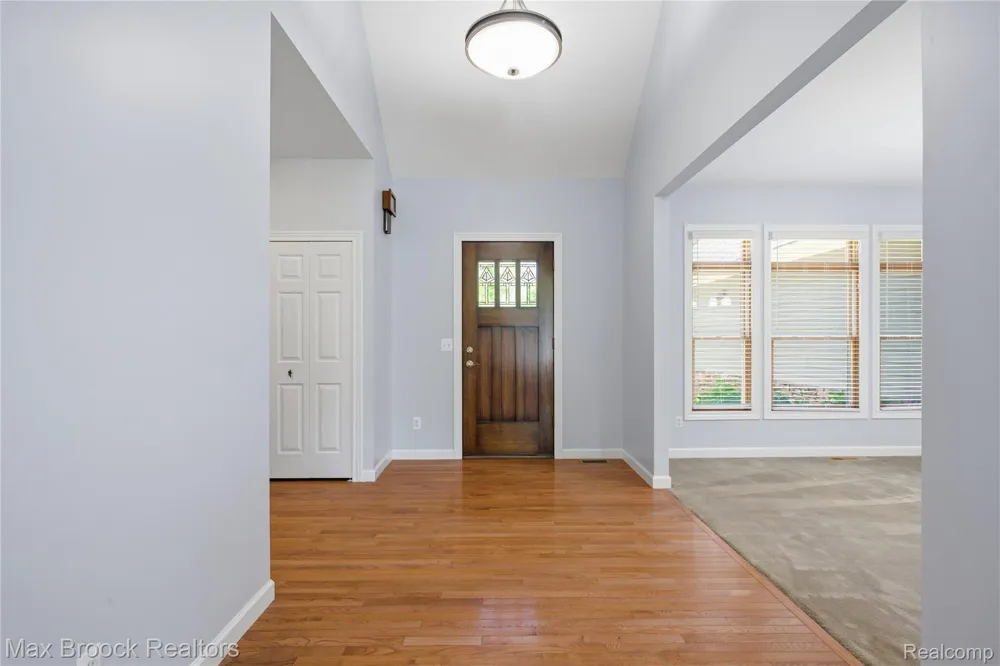 11910 Scott Road Springfield Charter Township, MI 48350