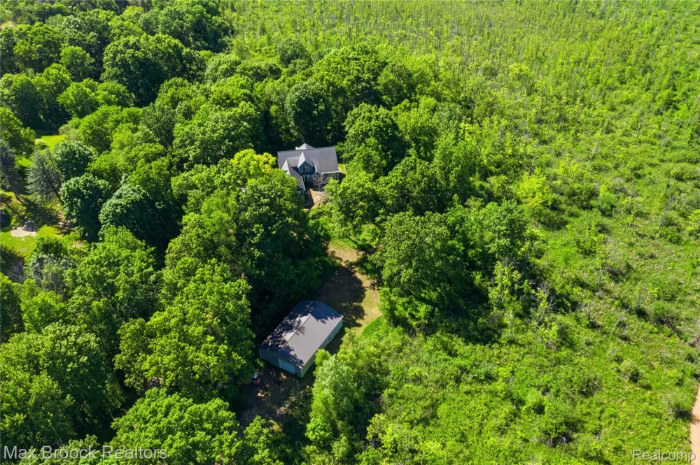 11910 Scott Road Springfield Charter Township, MI 48350