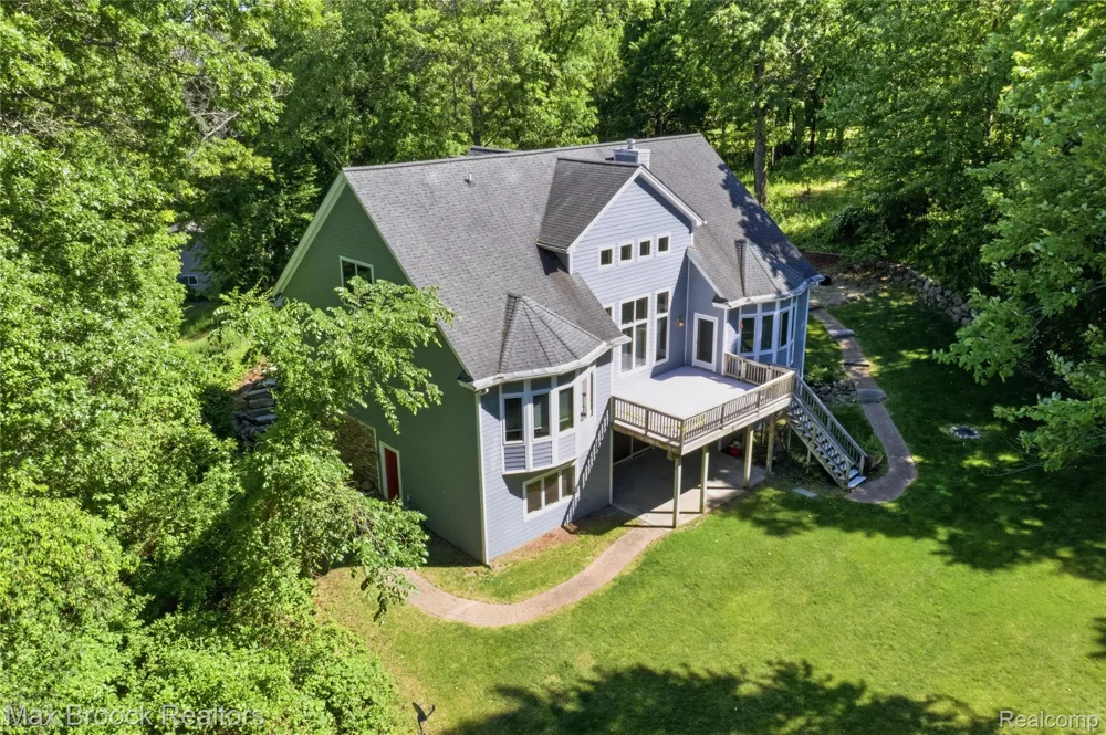 11910 Scott Road Springfield Charter Township, MI 48350