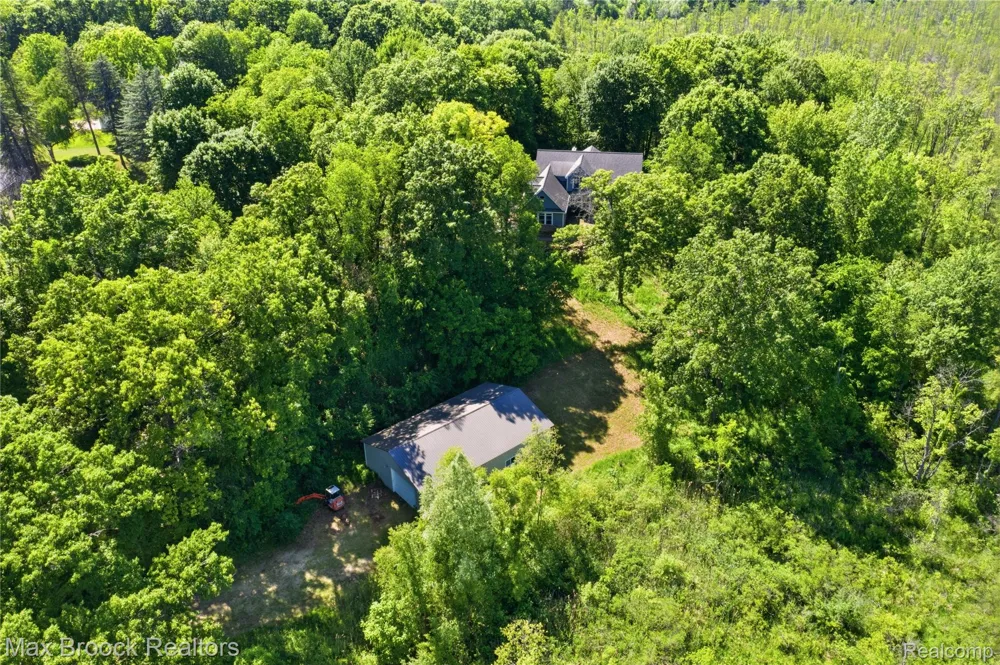 11910 Scott Road Springfield Charter Township, MI 48350