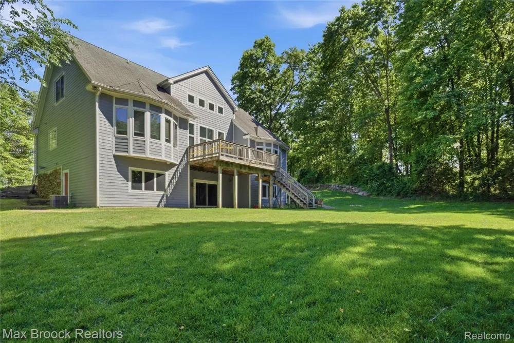 11910 Scott Road Springfield Charter Township, MI 48350