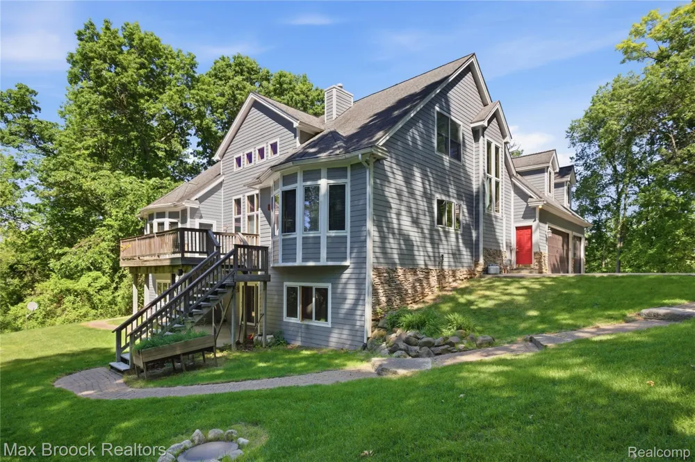 11910 Scott Road Springfield Charter Township, MI 48350