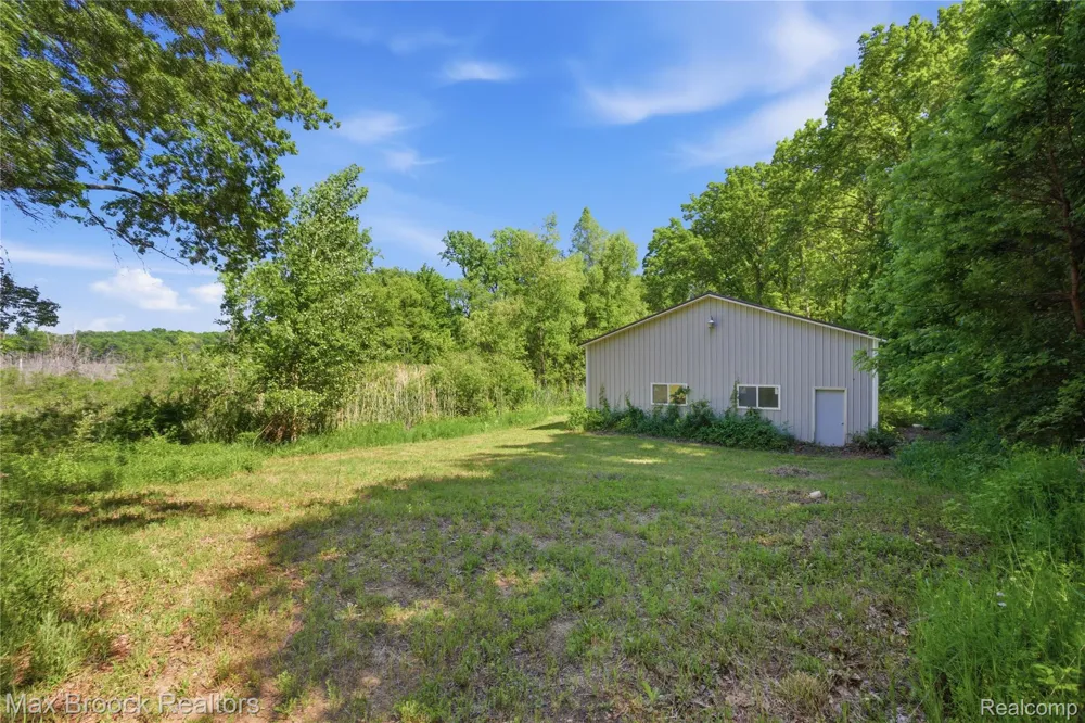 11910 Scott Road Springfield Charter Township, MI 48350