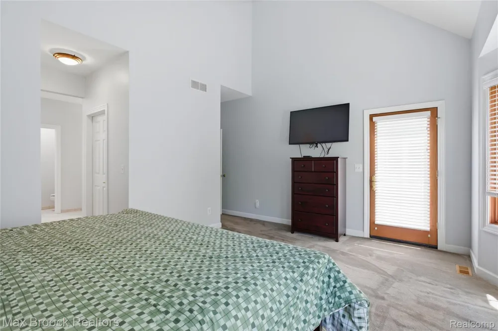 11910 Scott Road Springfield Charter Township, MI 48350