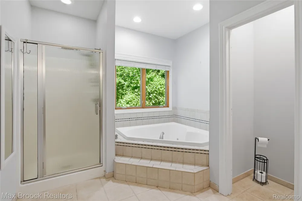 11910 Scott Road Springfield Charter Township, MI 48350