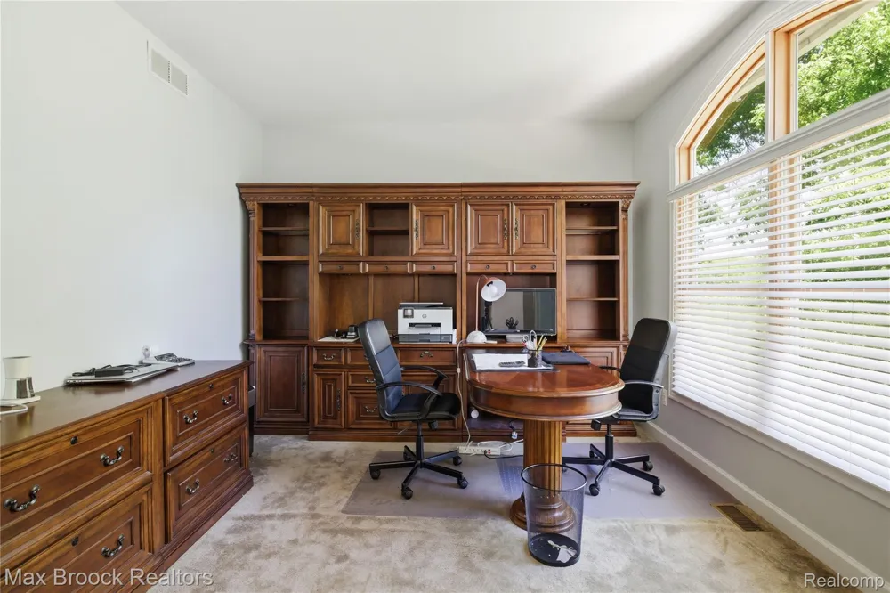 11910 Scott Road Springfield Charter Township, MI 48350