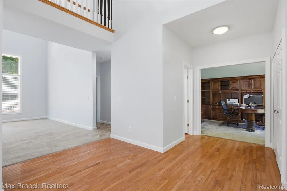 11910 Scott Road Springfield Charter Township, MI 48350