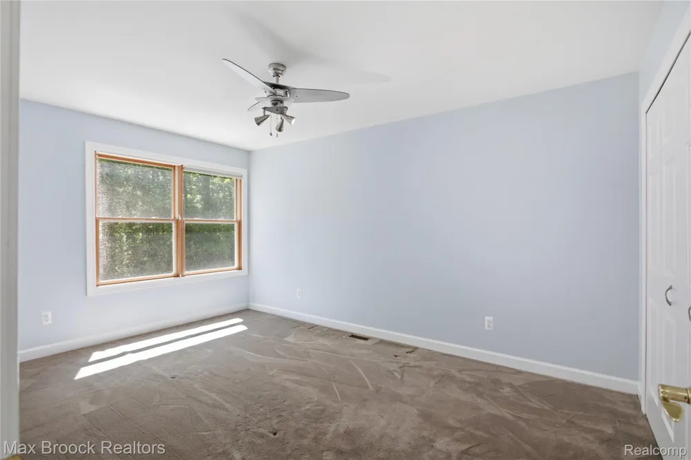 11910 Scott Road Springfield Charter Township, MI 48350