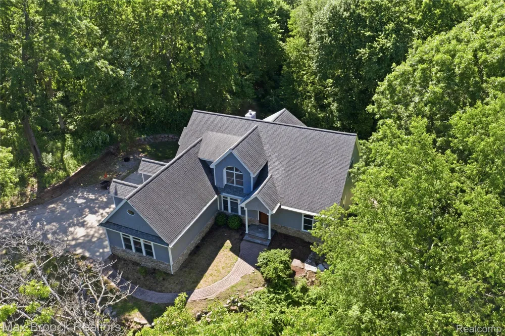 11910 Scott Road Springfield Charter Township, MI 48350