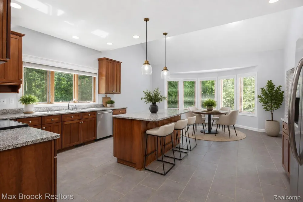 11910 Scott Road Springfield Charter Township, MI 48350