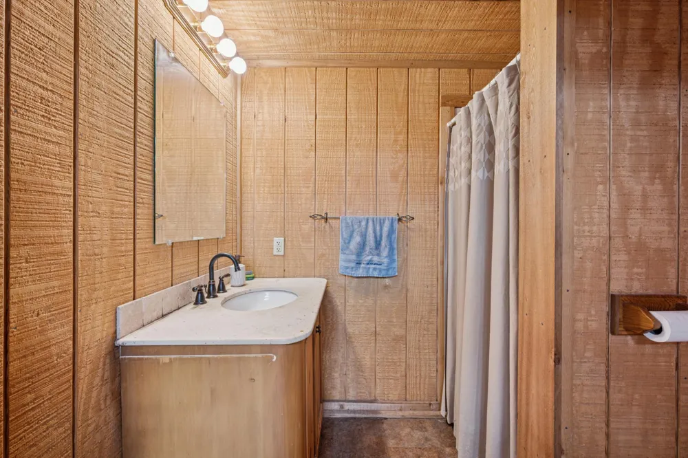 2822 Jean Duluth Road Duluth, MN 55804