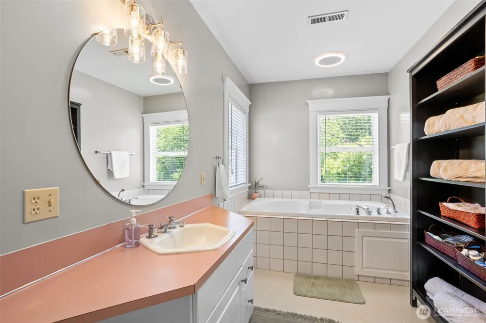 214 Bunker Creek Road Chehalis, WA 98522