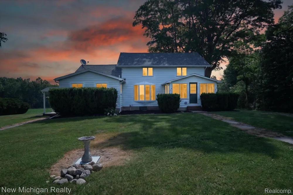 11374 Lahring Road Argentine Township, MI 48418