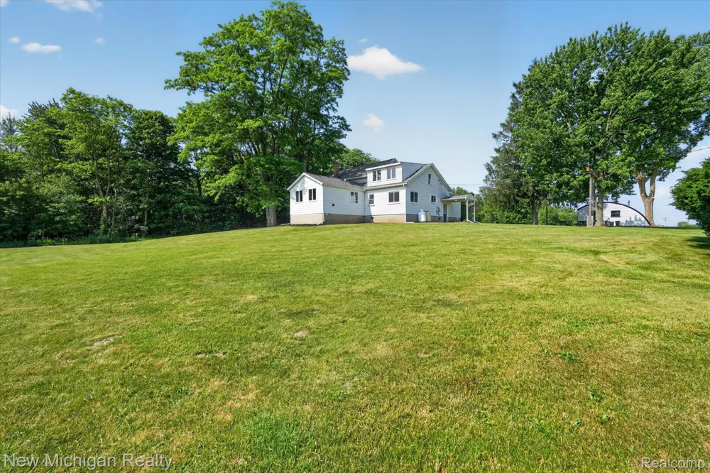 11374 Lahring Road Argentine Township, MI 48418