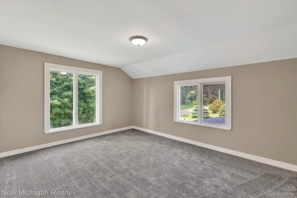 11374 Lahring Road Argentine Township, MI 48418