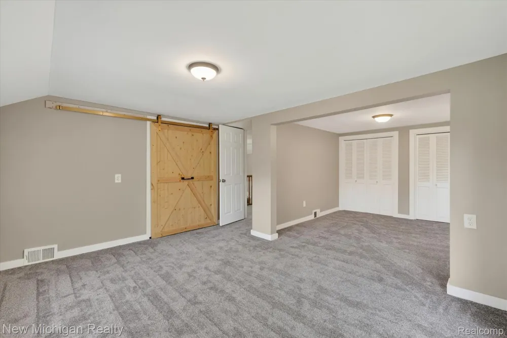 11374 Lahring Road Argentine Township, MI 48418