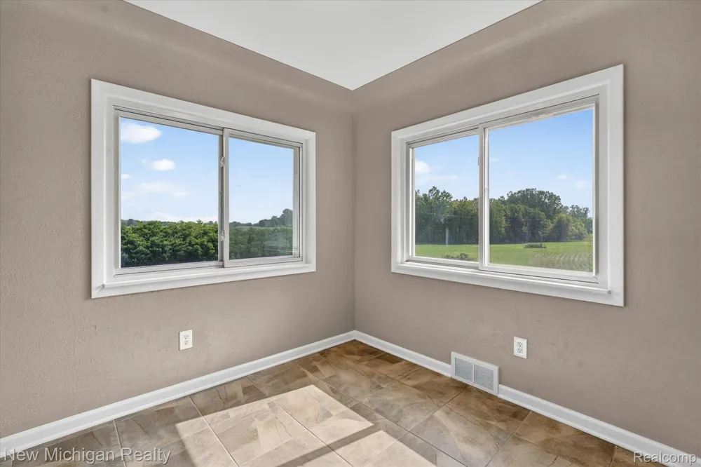 11374 Lahring Road Argentine Township, MI 48418