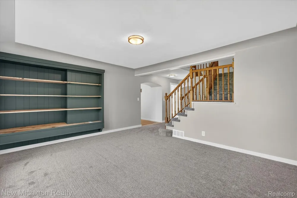 11374 Lahring Road Argentine Township, MI 48418