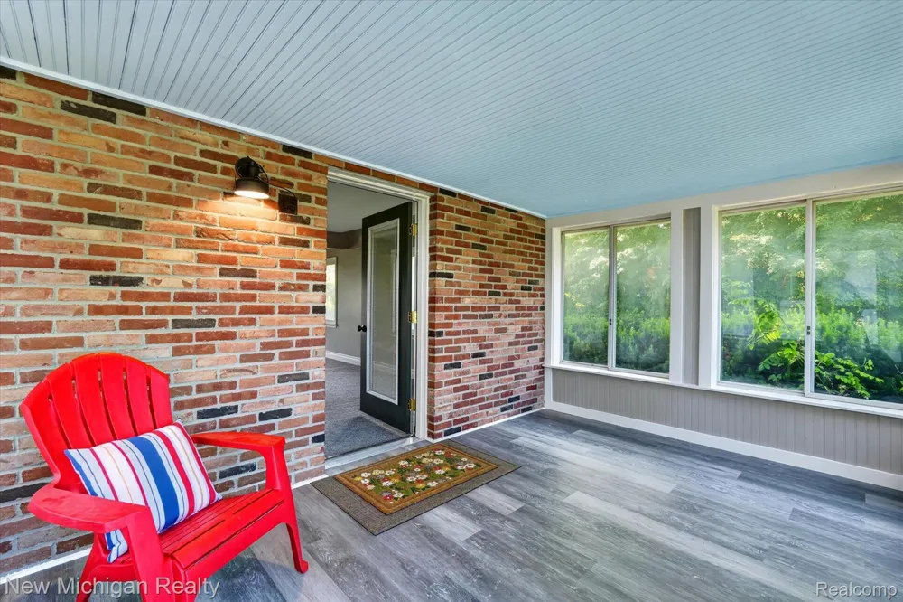 11374 Lahring Road Argentine Township, MI 48418