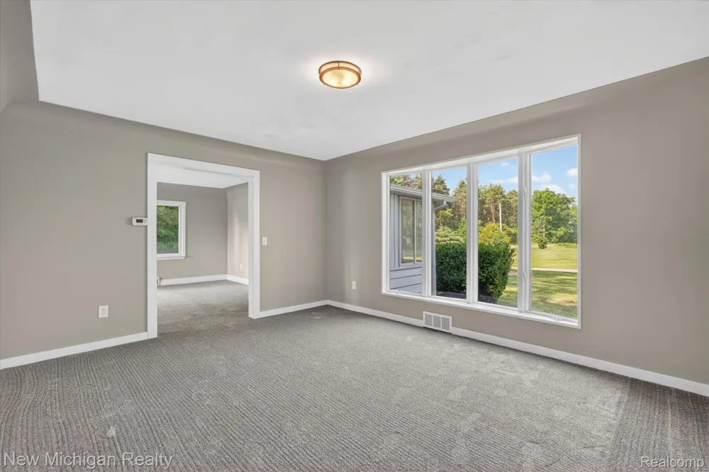 11374 Lahring Road Argentine Township, MI 48418