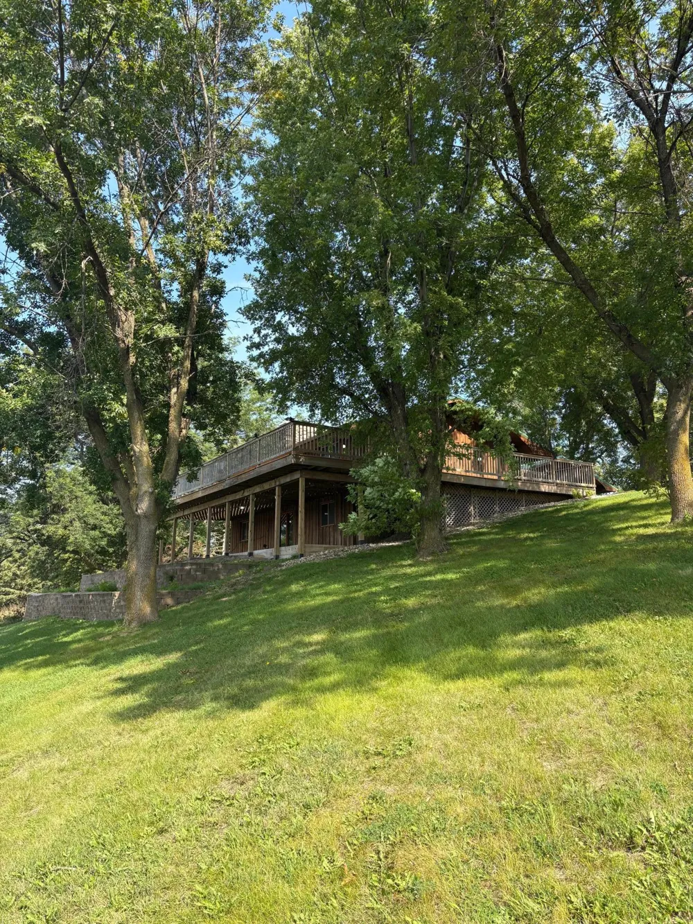 4075 County Road 15 SW Montevideo, MN 56265