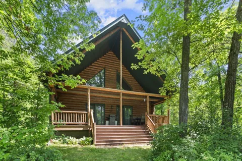 18541 Golf Circle