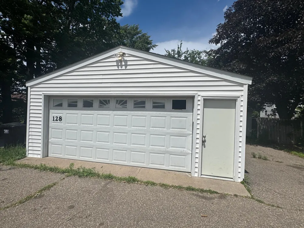128 4th Avenue S South Saint Paul, MN 55075