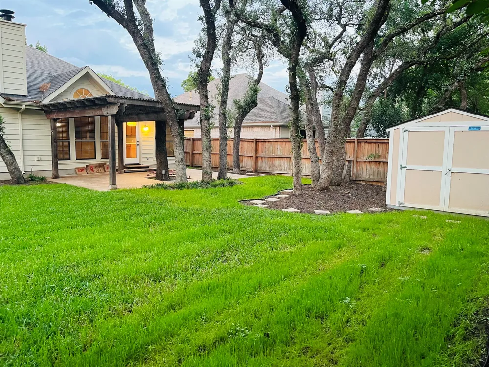 5405 Apache Creek Cove Austin, TX 78735