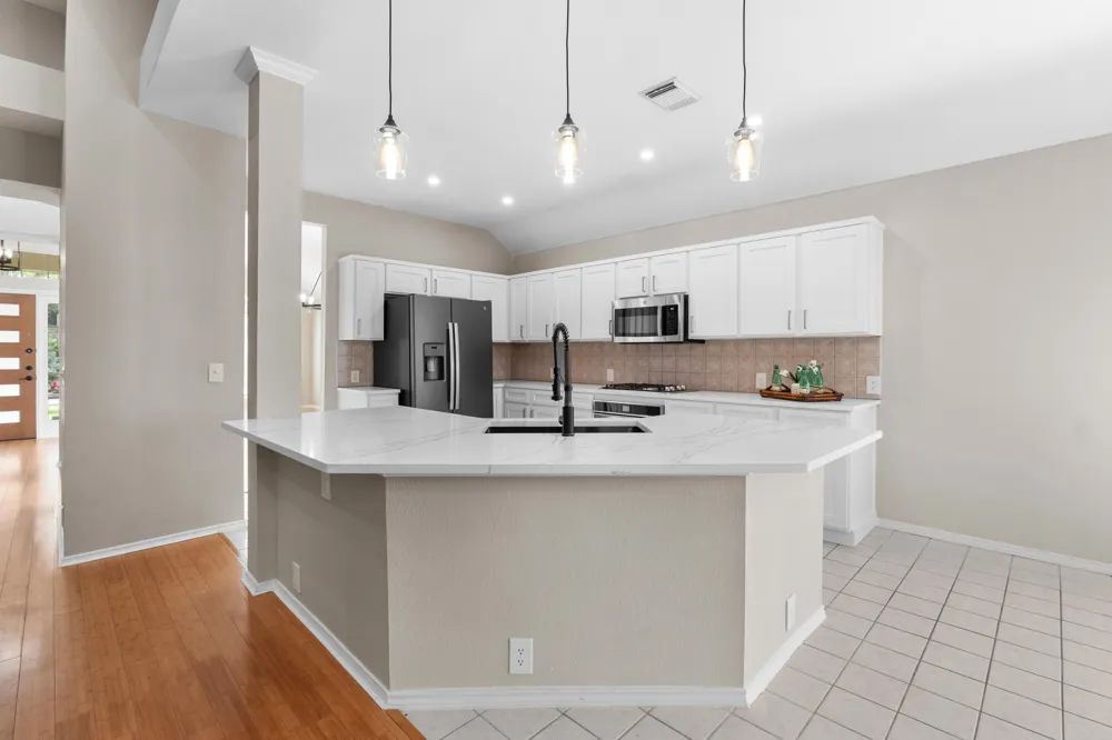 5405 Apache Creek Cove Austin, TX 78735