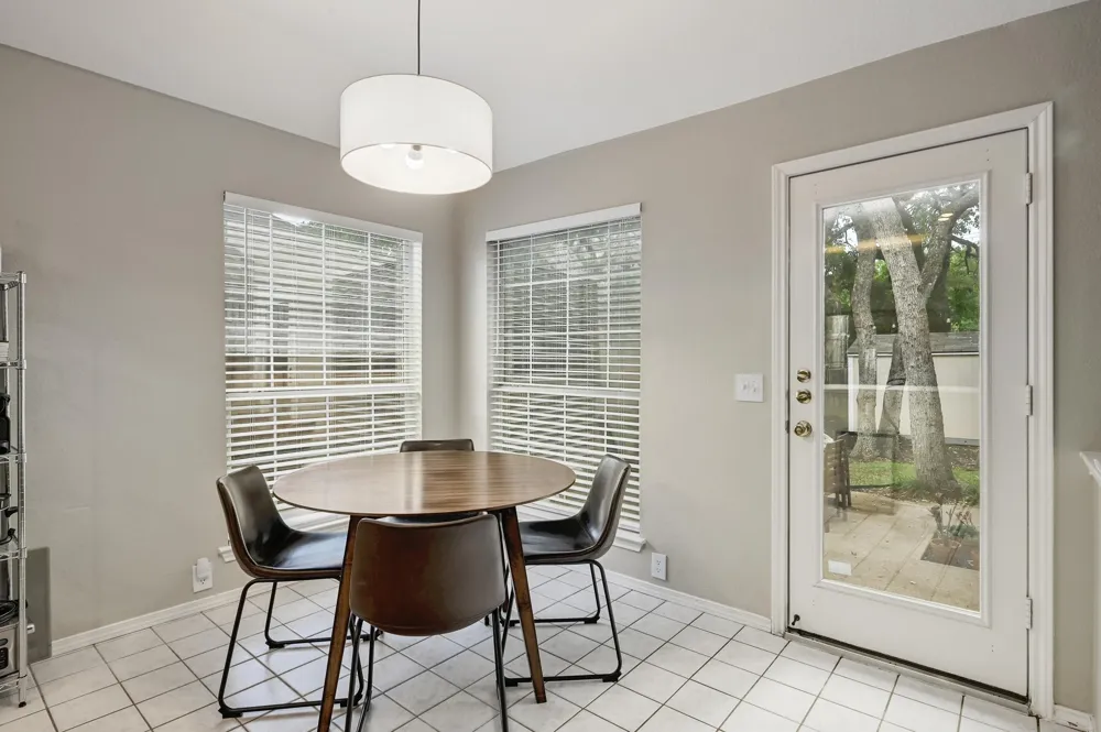 5405 Apache Creek Cove Austin, TX 78735