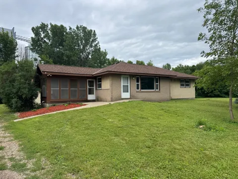 435 W Ottawa Street