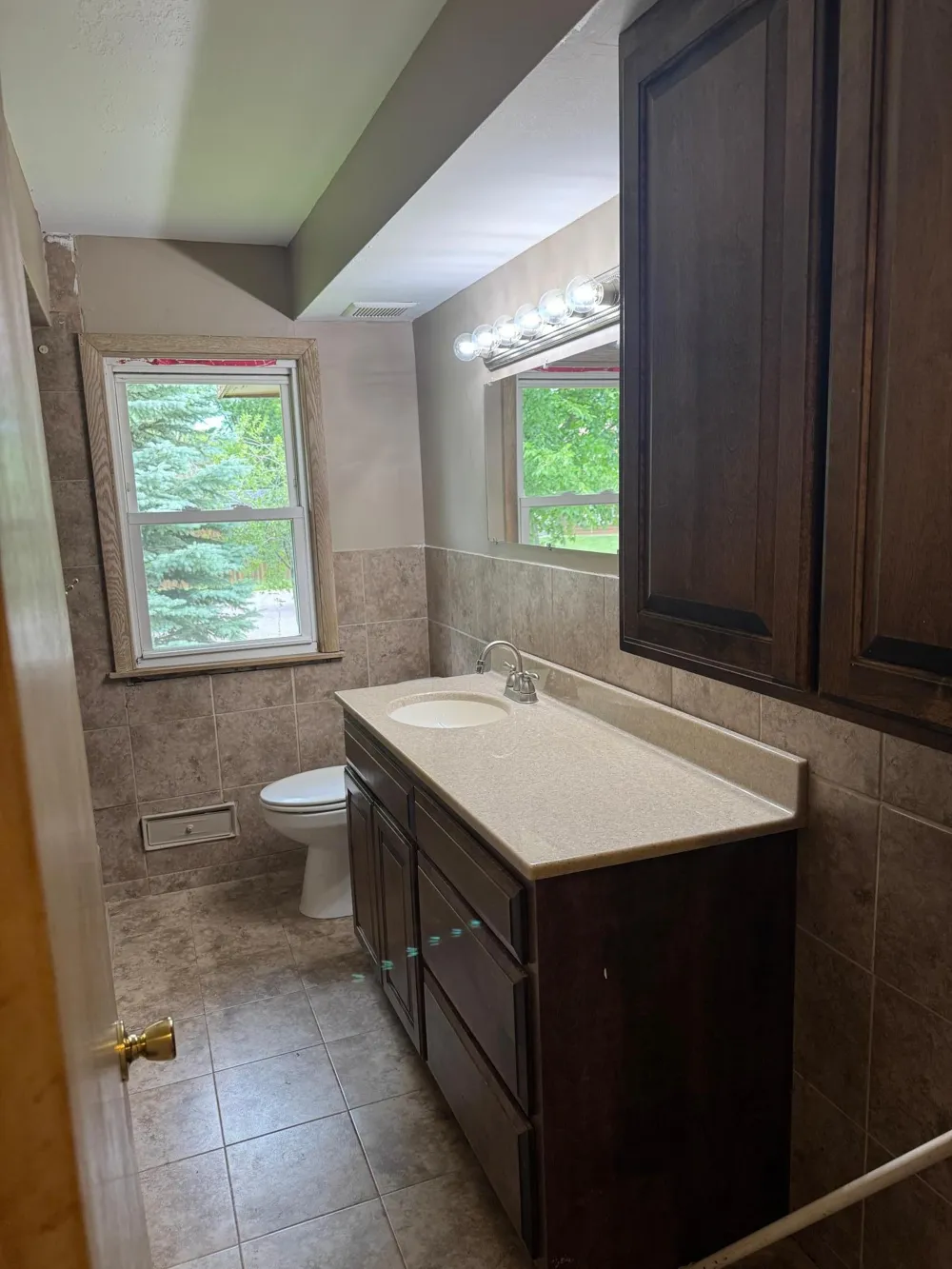 435 W Ottawa Street Le Center, MN 56057