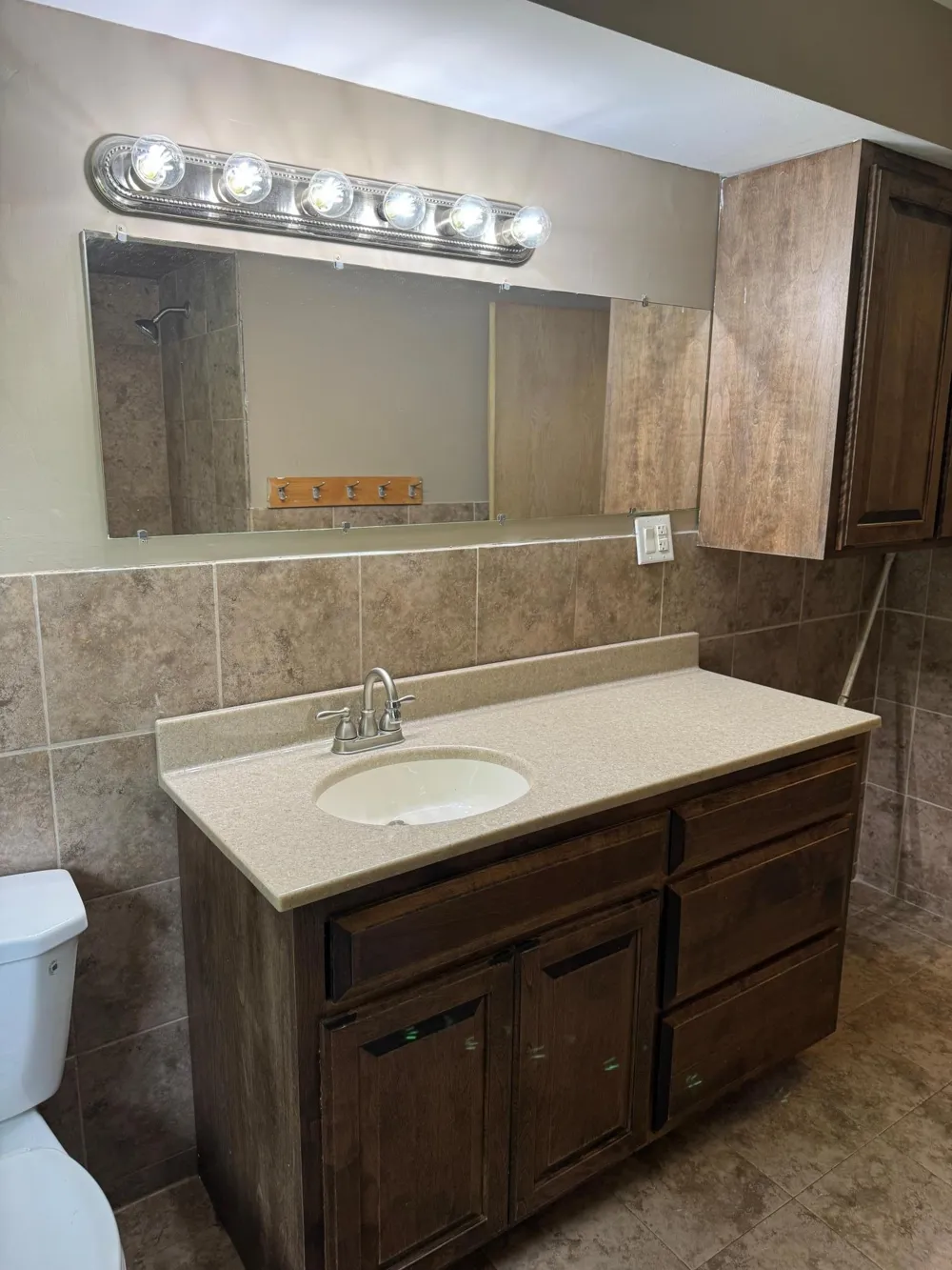 435 W Ottawa Street Le Center, MN 56057